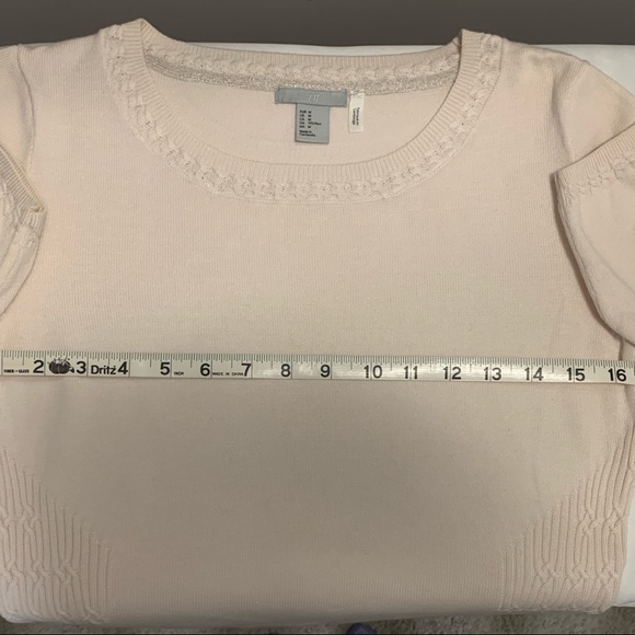 {2/$40} H&M Knit Three-Quarter Sleeve Top - Picture 9 of 11